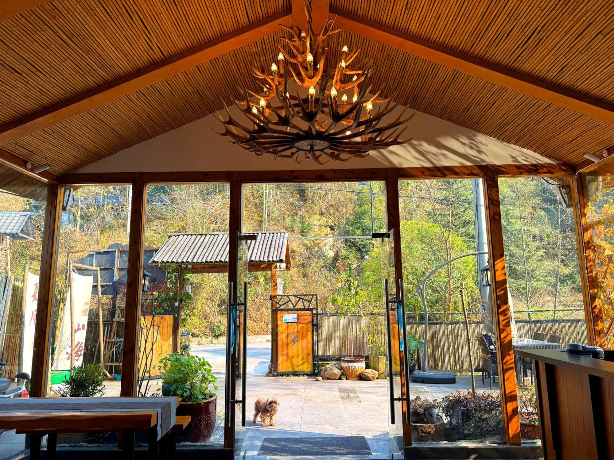 Zhangjiajie Forest Park Youth Hostel Экстерьер фото